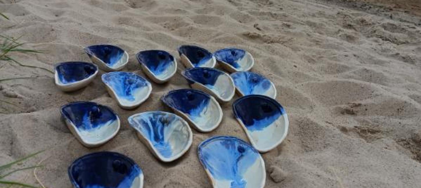 Muslingeskåle på stranden